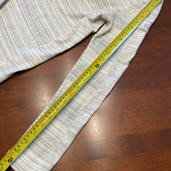 Calvin Klein Long Sleeve Sweater Slim Fit - Picture 8 of 8